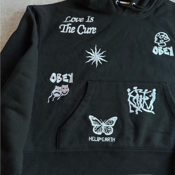 Obey Black Hoodie with Logo Tag - Picture 2 of 8